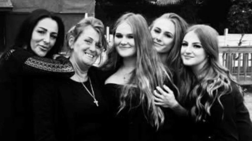 Kejti Davenport (2D)