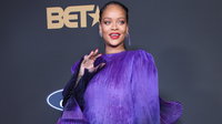 Rihanna pénzzel támogatja a családon belüli erőszak áldozatait