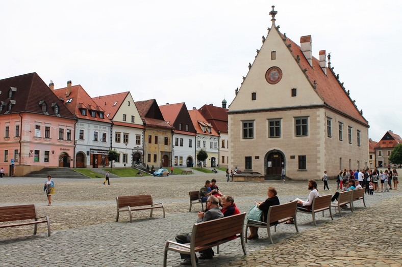 Bardejov. Jedną z ciekawszych budowli miasteczka jest zabytkowy ratusz