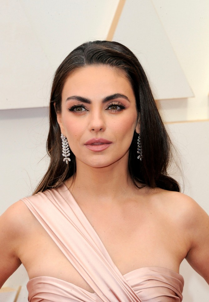 Mila Kunis takođe ima heterohromiju