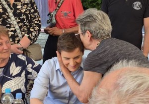 Ana Brnabić na skupu u Prigrevici
