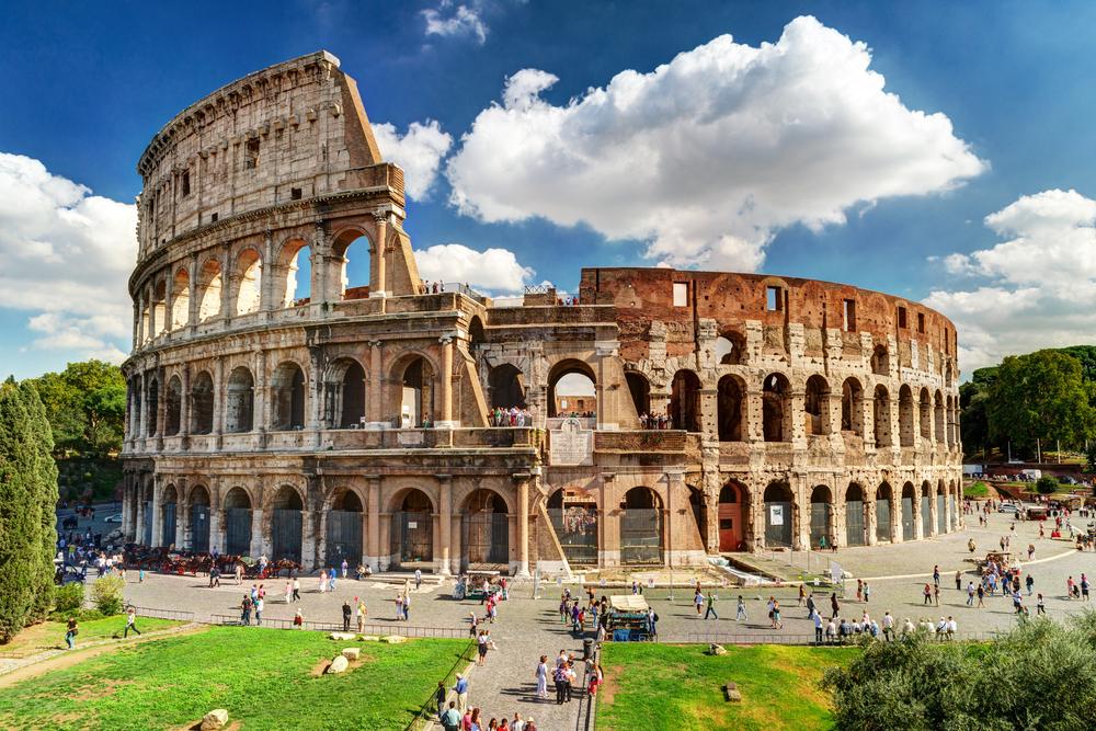 Jeden z novodobých divov sveta - Koloseum v talianskom Ríme