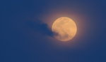 Idzie Pełnia Koźlego Księżyca. Burzowy księżyc doda ci energii i skłoni do przemyśleń