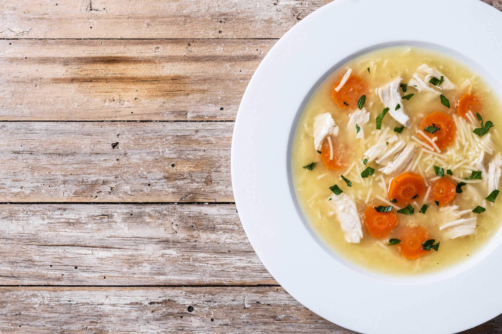 Kurací vývar podľa odborníkov pomáha v boji proti ochoreniam. 