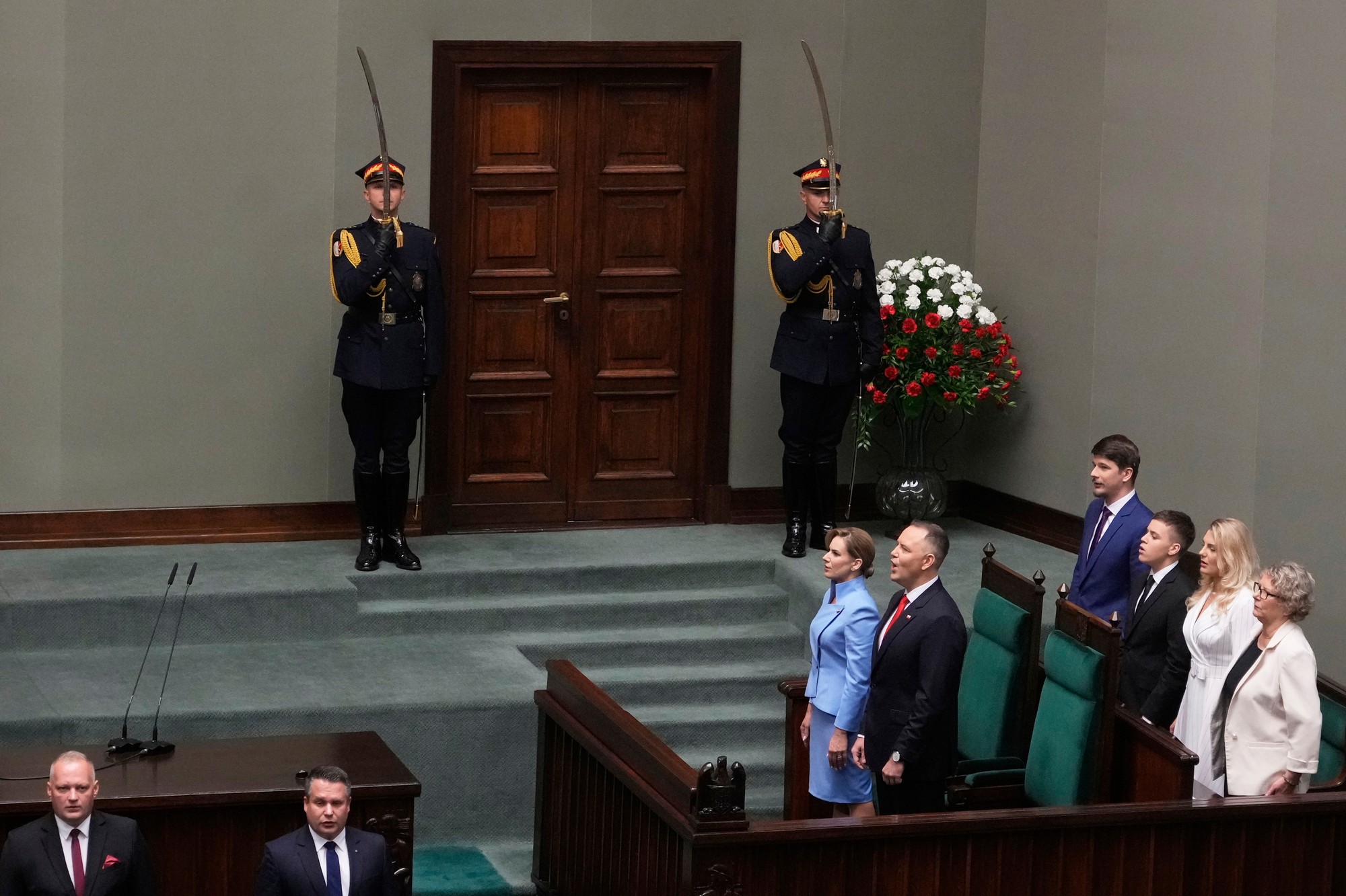 Karol Nawrocki zložil prezidentskú prísahu.