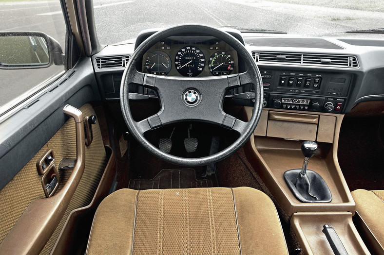 BMW 728i 