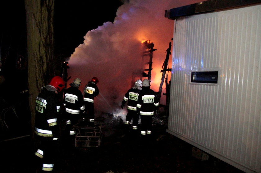 Pożar w przystani kajakowej w Opolu