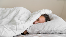 Czy musisz spać osiem godzin? Eksperci obalili wielki mit