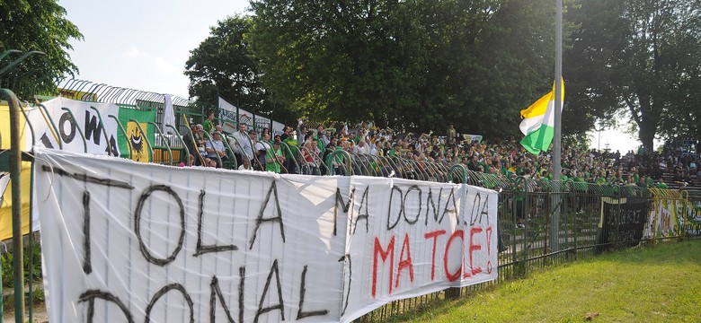 Masowe grzywny za "Tuska matoła"