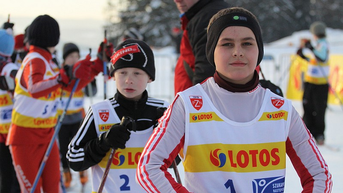 Dobiegł końca II cykl zawodów LOTOS Cup w kombinacji norweskiej. Finałowa rywalizacja toczyła się w środę 22 lutego na skoczniach w Szczyrku Skalitem oraz trasach biegowych Kubalonki. Po raz trzeci w tym sezonie triumfowali: Dawid Haberny, Dawid Jarząbek, Łukasz Podżorski oraz Damian Urbaś, czym potwierdzili swoje zwycięstwo w klasyfikacji generalnej Lotos Cup 2012.