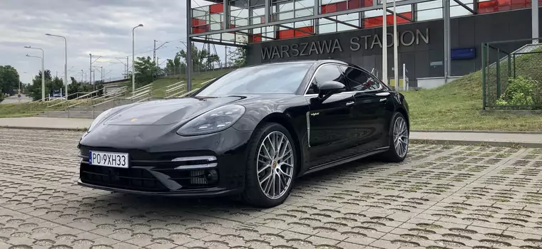 Lepiej wozić niż być wożonym? Porsche Panamera Turbo S E-Hybrid Executive zadowoli każdego 