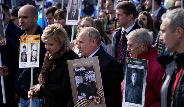 Putin u Besmrtnom puku