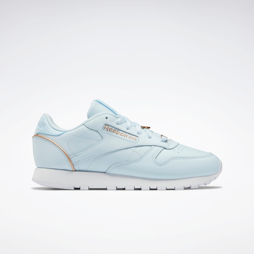 Turnschuhe in der Farbe Glass Blue von Reebok für 77 Franken.