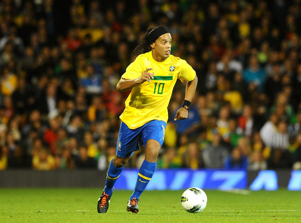 Zobacz pięknego gola Ronaldinho. Brazylia pokonała Meksyk