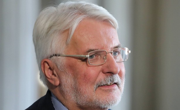 Waszczykowski o żonie nauczycielce: Nie powiem, ile zarabia, bo się wstydzę