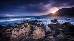 Najwyższy stopień alertu na Sycylii. Cyklon Harry paraliżuję wyspę