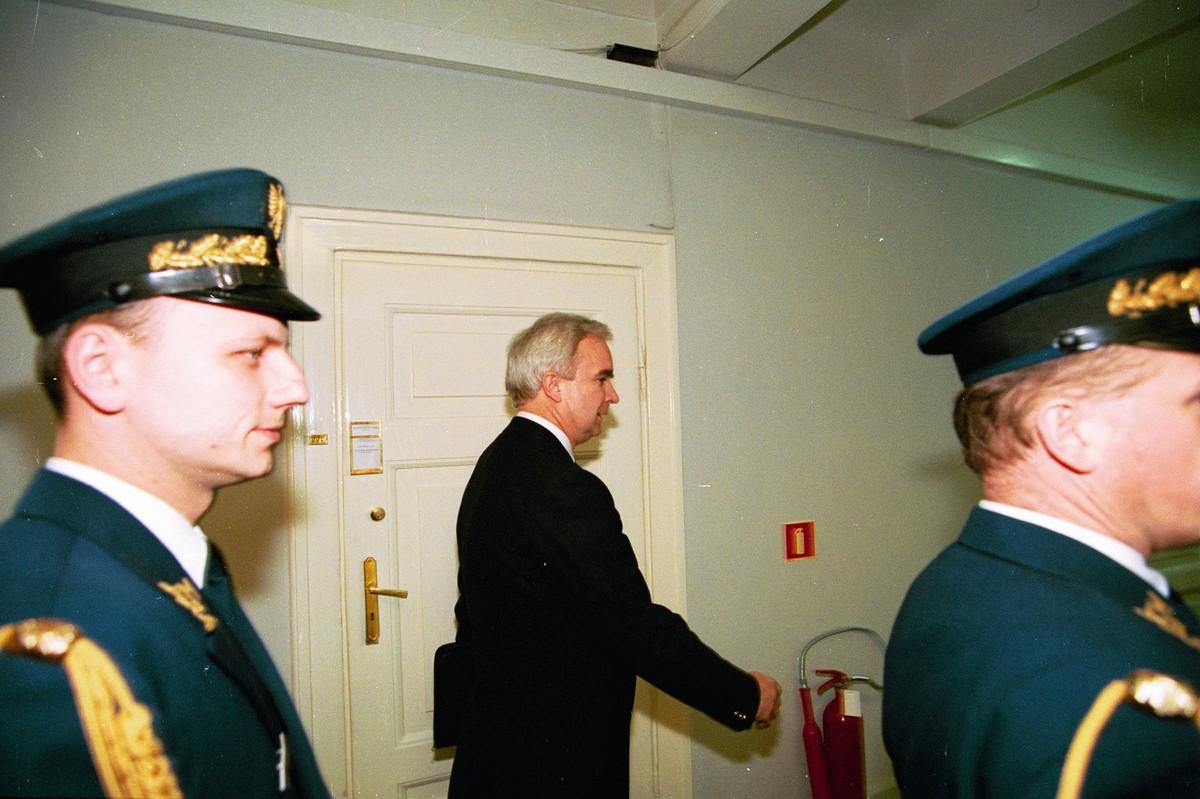 Marian Zacharski jako oficer UOP