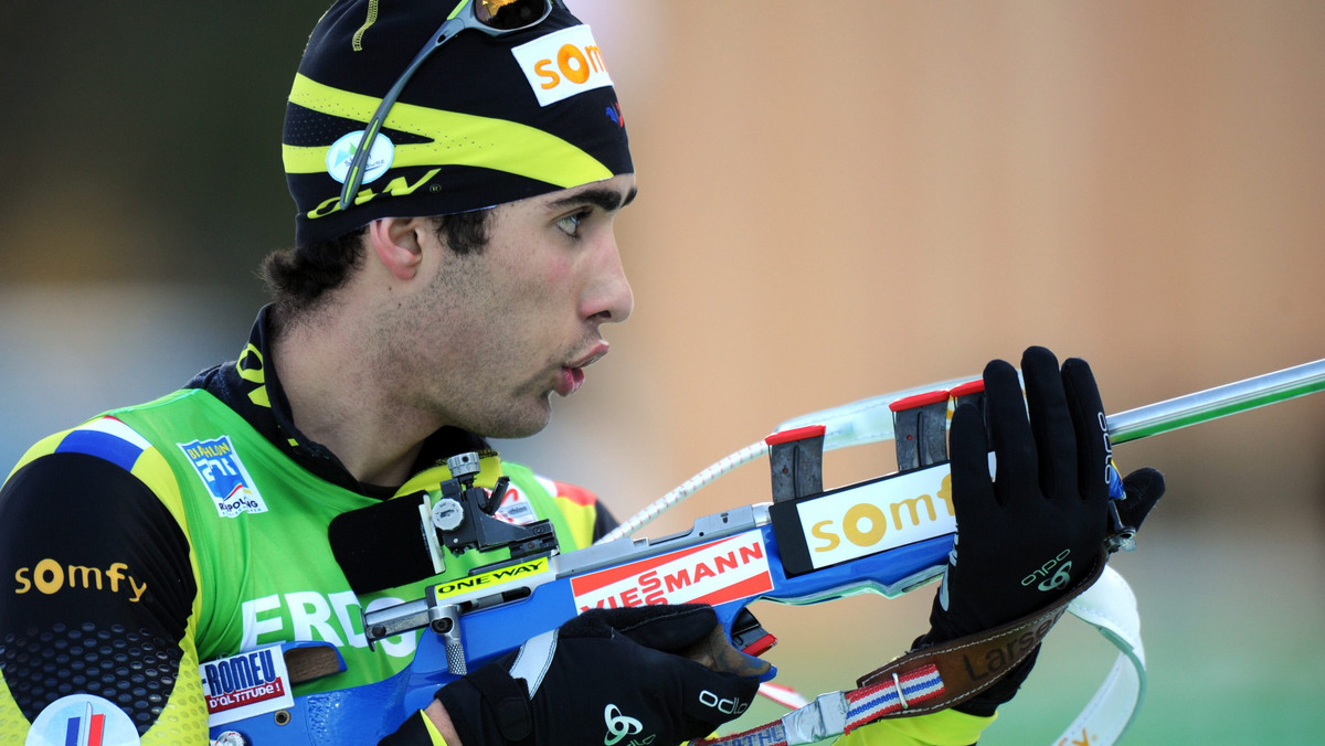 Francuz Martin Fourcade wygrał zaliczany do klasyfikacji generalnej biathlonowego Pucharu Świata bieg masowy na dystansie 15 km we włoskiej Anterselvie. Tomasz Sikora był 17.