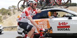 Polski kolarz wycofany z Giro d'Italia. Powodem powikłania po chorobie COVID-19