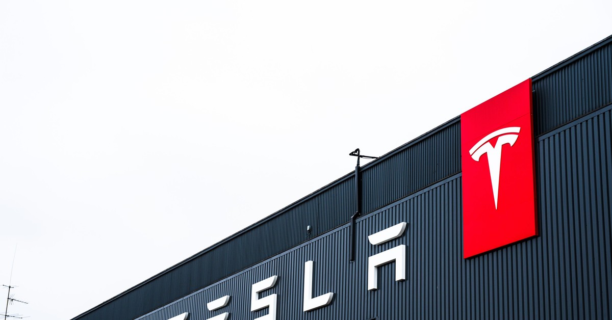 Tesla obrywa na giełdzie. Partia Ameryki Elona Muska zmorą inwestorów