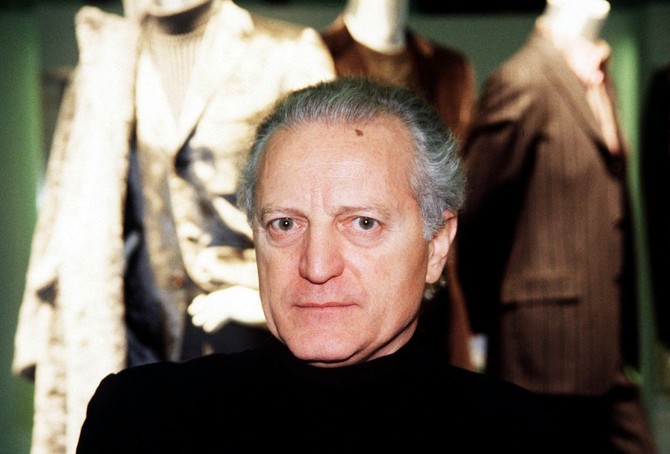  Santo Versaće.