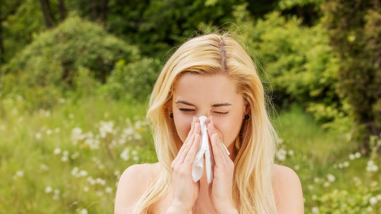 pollen, allergia, szénanátha, kezelés, otthon