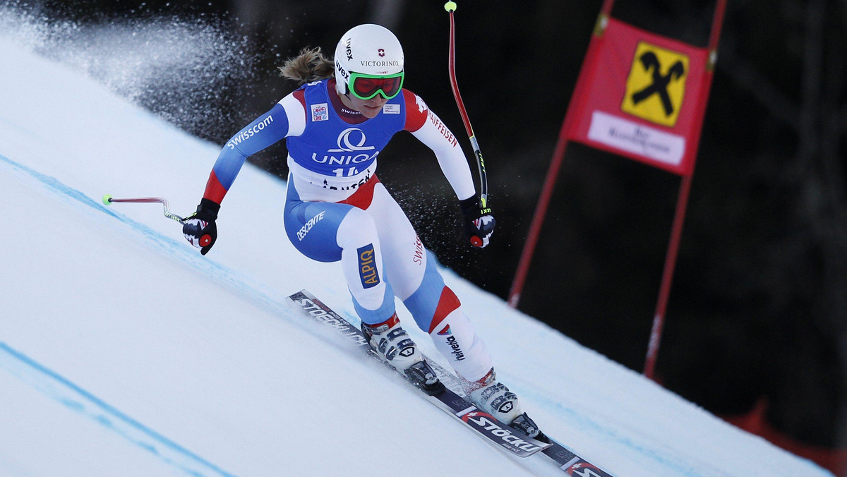 Startująca z numerem 21. Szwajcarka Fabienne Suter wygrała supergigant alpejskiego Pucharu Świata w austriackim Bad Kleinkirchheim. To jej czwarte zwycięstwo w karierze, a trzecie w tej konkurencji.
