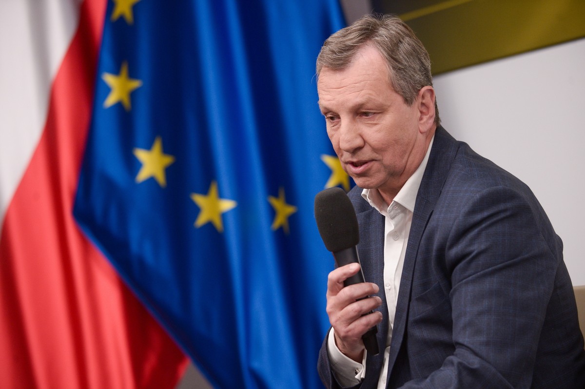 Kampania wyborcza do Parlamentu Europejskiego. Europoseł Andrzej Halicki podczas debaty przedwyborczej w Centrum Prasowym PAP w Warszawie