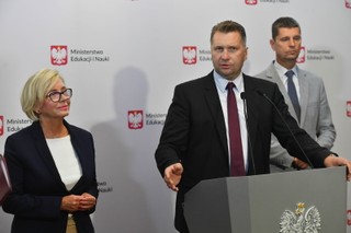 MEiN proponuje podniesienie kwoty bazowej dla nauczycieli od 1 stycznia 2023 r. o 9 proc.