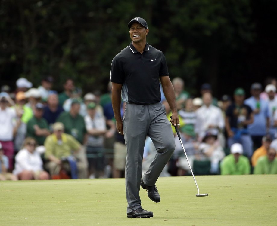 Jeśli chodzi o strój, najlepiej sprawdza się klasyka. NZ. Tiger Woods