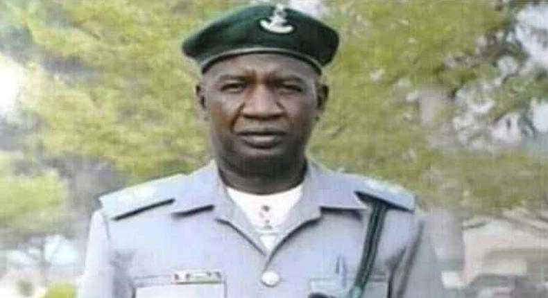 Bees attack and kill senior customs officer while on duty