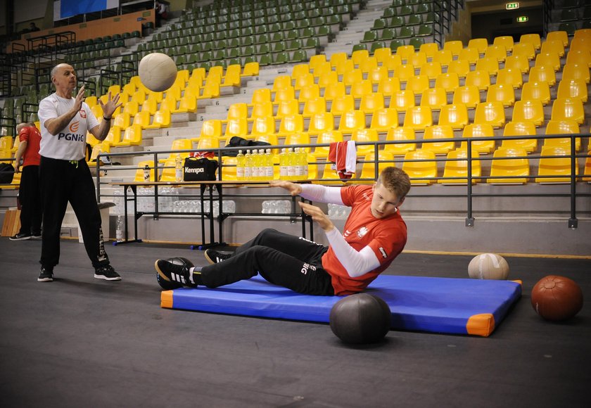 Baby Boom w Polskim sporcie trwa! Siatkarz został ojcem, żona piłkarza w ciąży