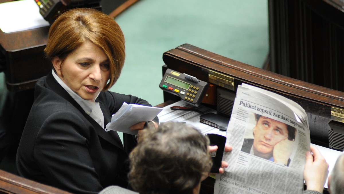 Pełnomocnik rządu ds. walki z korupcją Julia Pitera zapewniła, że zlecona jej w październiku zeszłego roku przez premiera Donalda Tuska kontrola w resortach, dotycząca przebiegu prac legislacyjnych nad zmianami w tzw. ustawie hazardowej, jest "na ukończeniu".