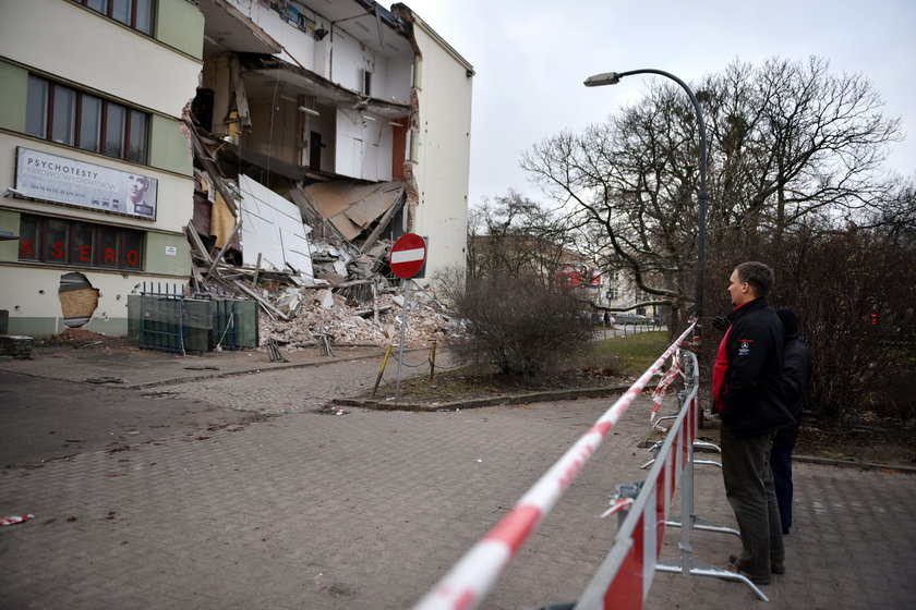 Runęła ściana kamienicy przy ul. Sienkiewicza 47