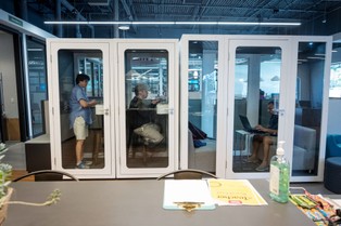 Jesteś zestresowany w pracy? Elektroniczny szpieg może poinformować o tym Twojego szefa