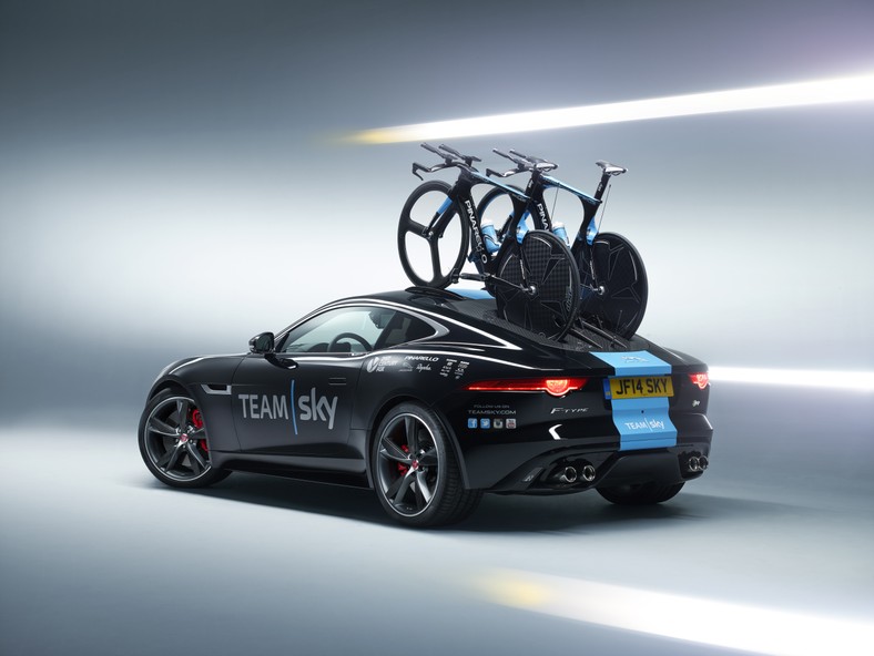 Jaguar F-Type - Sky Team