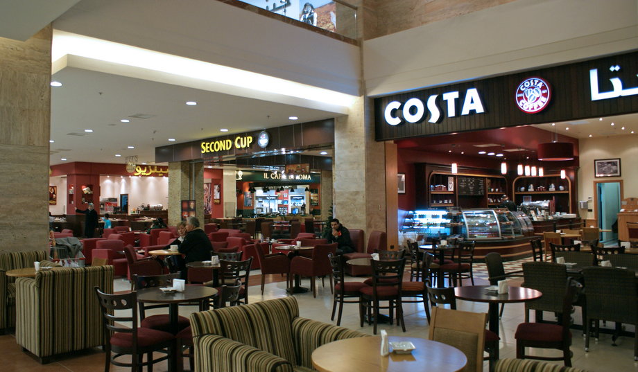 Coffee shops inside the Shahba Mall in Aleppo in 2009.