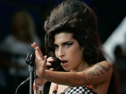 Amy Winehouse w niepublikowanym duecie – posłuchaj!