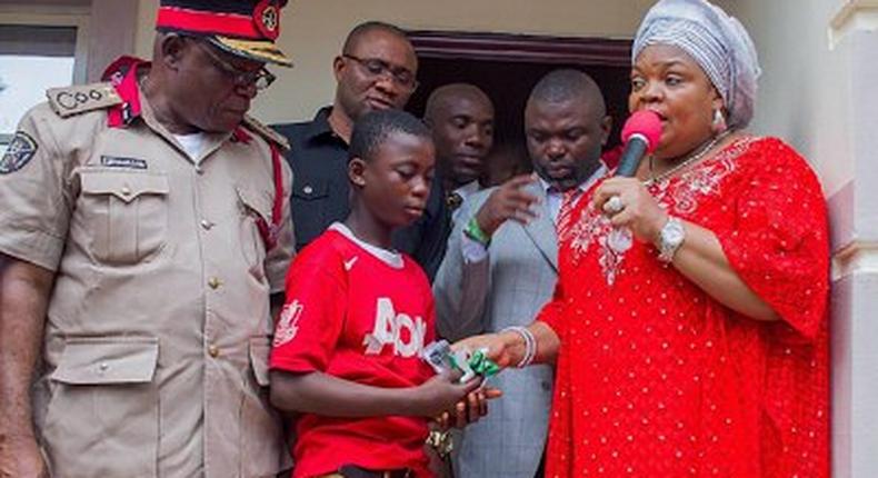 Mrs Nneoma Rochas-Okorocha gifts orphaned boy with fully furnished two bedroom bungalow