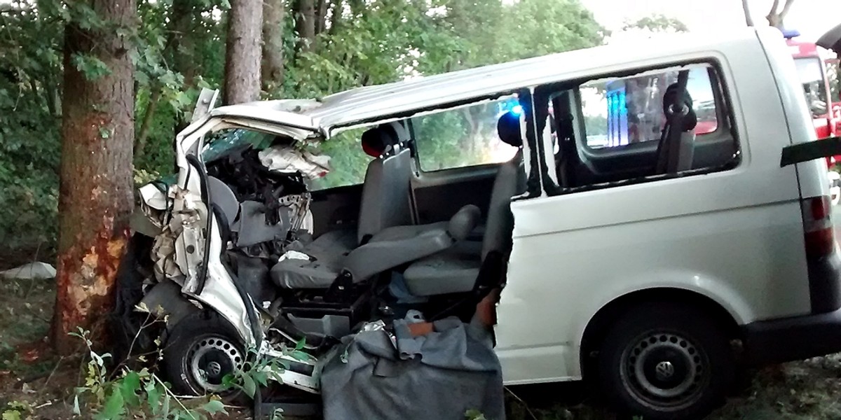 wypadek bus okonek pniewo-ciosaniec