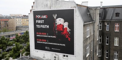 Ogromny baner IPN z żenującą wpadką. Też to widzicie?