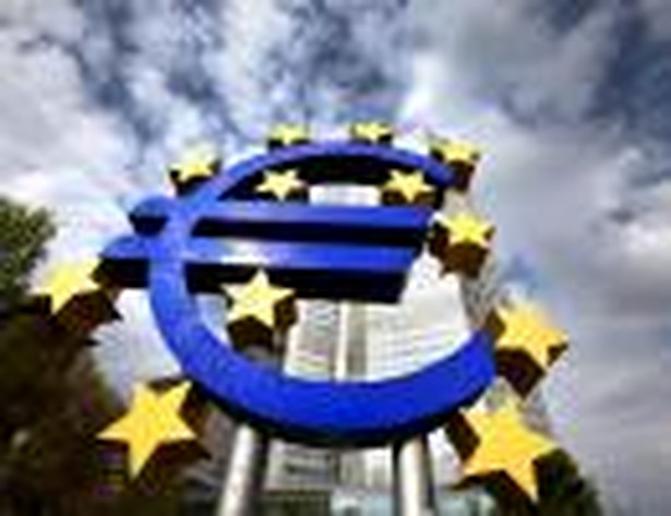 Symbol euro przed siedzibą EBC