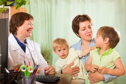 Co zrobić, żeby niemowlę nie łapało infekcji od starszego rodzeństwa