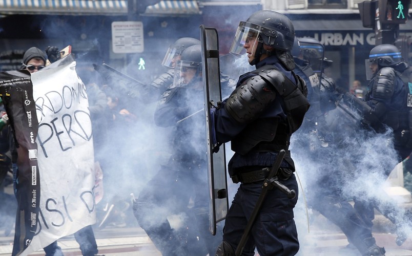 Demonstracja związkowców przeciwko rządowej reformie prawa pracy