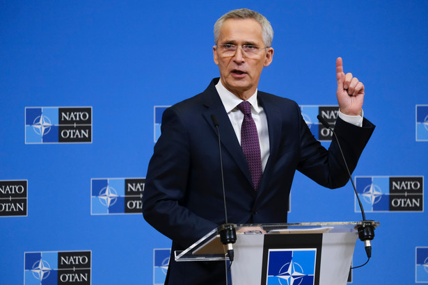 Jednoznaczne słowa Stoltenberga. "To nie czyni NATO stroną konfliktu w Ukrainie"