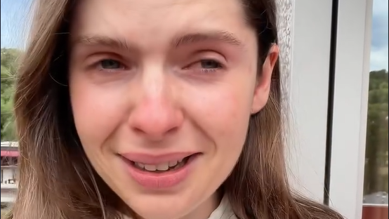 Influencerka Ema Müller na Medzinárodnom filmovom festivale (MFF) v Karlových Varoch.