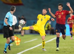 Pogróżki pod adresem piłkarza po meczu Hiszpania - Szwecja. Do akcji wkracza policja