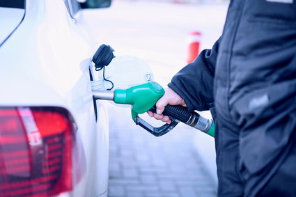 Czy na święta czeka nas podwyżka cen paliw? Eksperci są zgodni
