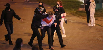 Dramatyczne sceny w Mińsku. Milicja brutalnie rozpędza demonstrantów