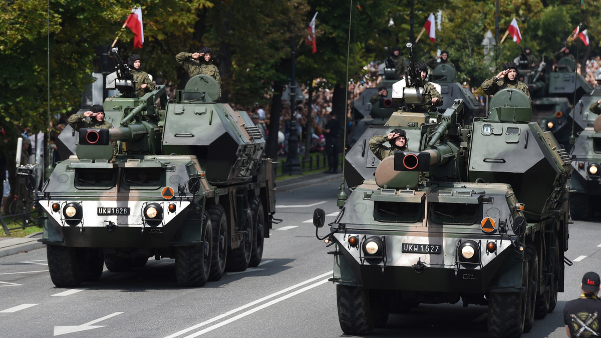 WARSZAWA ŚWIĘTO WOJSKA POLSKIEGO DEFILADA (parada wojskowa)